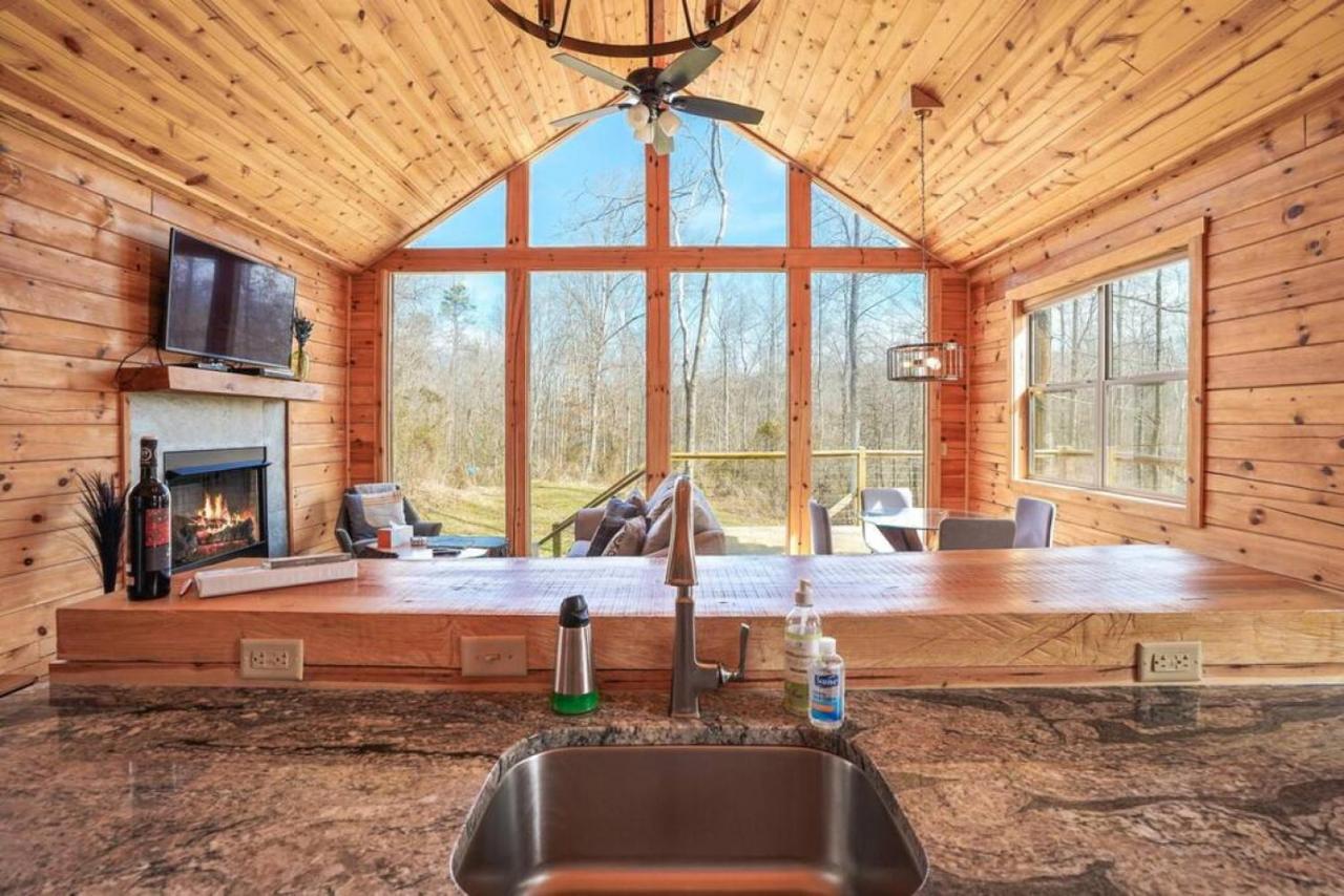 Fern Haven A Modern Take On Hocking Hills Cabins Stella Bagian luar foto